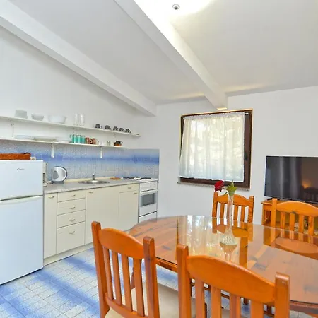 Mira 667 Apartment